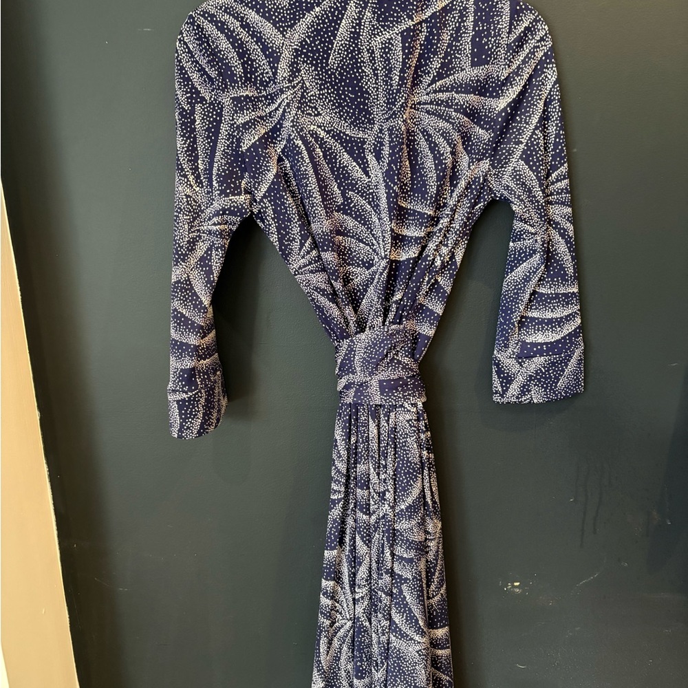 Diane Von Furstenberg Navy and White Long Sleeve Dress